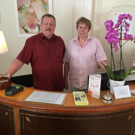 Hotel Balzac Fougères Zewnętrze zdjęcie