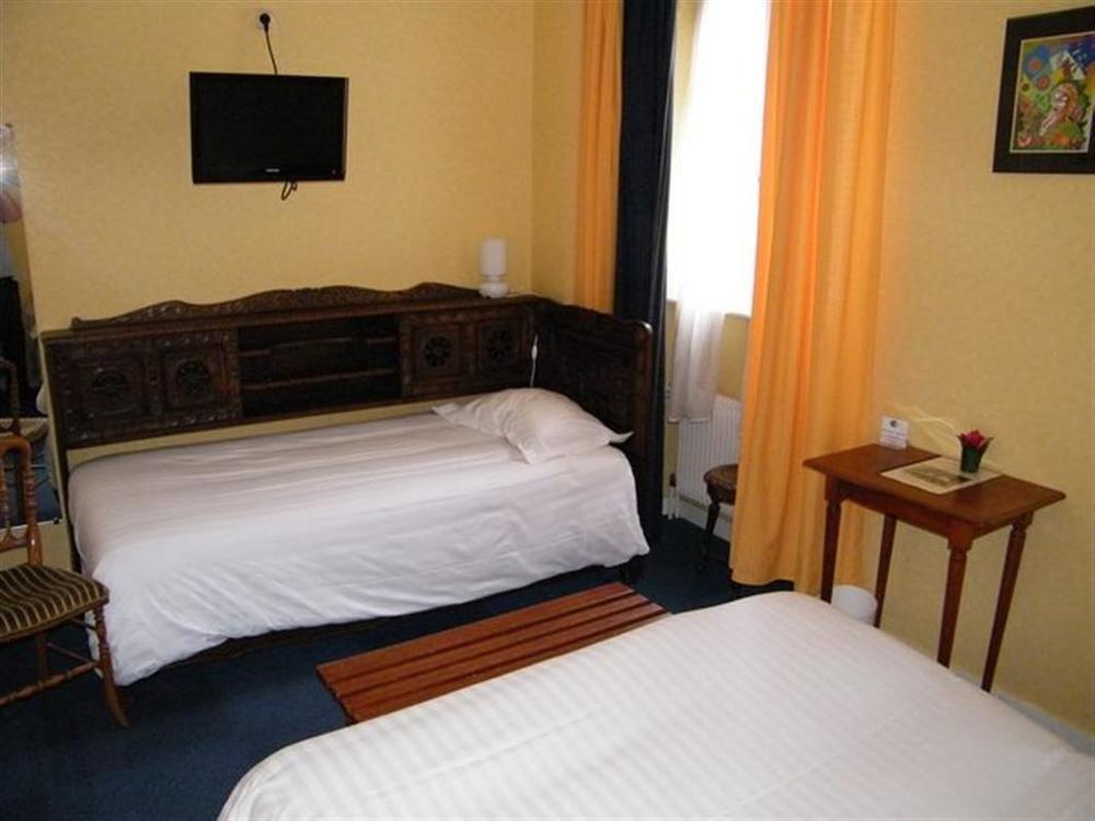 Hotel Balzac Fougères Zewnętrze zdjęcie