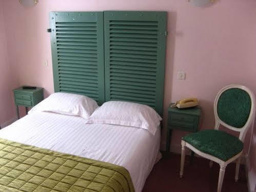 Hotel Balzac Fougères Zewnętrze zdjęcie